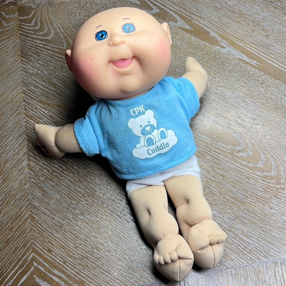 CABBAGE PATCH KID Celebrating Edition CPK Cuddle Newborn PA-17N - Picture 1 of 10
